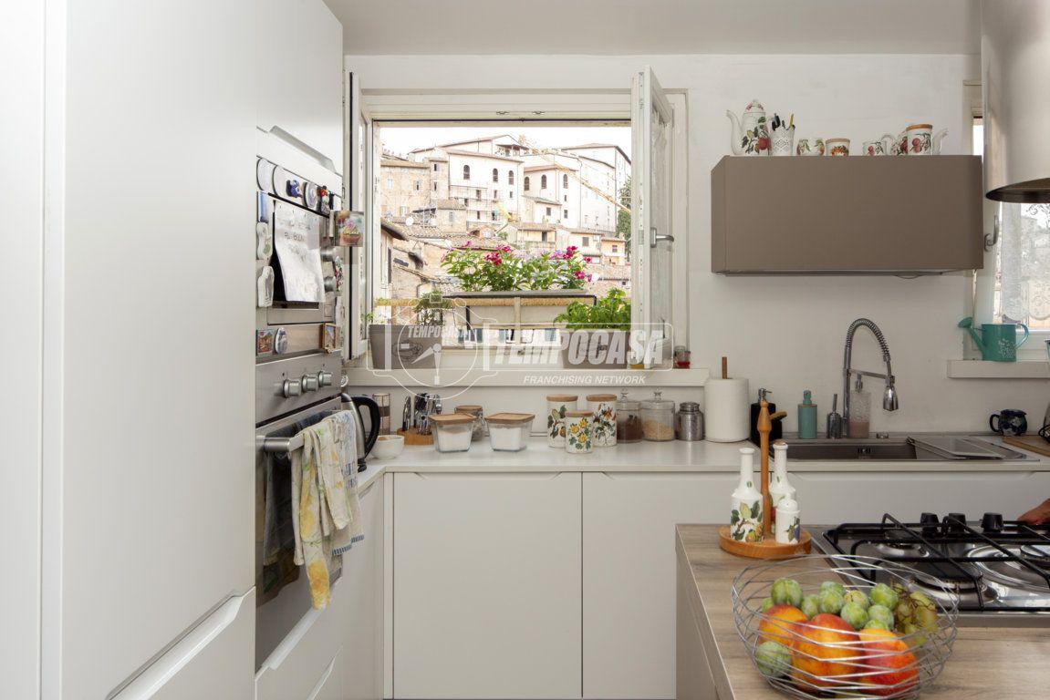 appartamento in vendita a Perugia in zona Centro Città