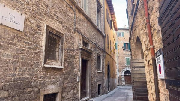 appartamento in vendita a Perugia in zona Centro Città