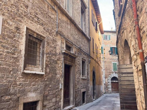 appartamento in vendita a Perugia in zona Elce