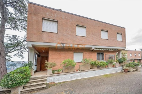 appartamento in vendita a Perugia in zona Ferro di Cavallo