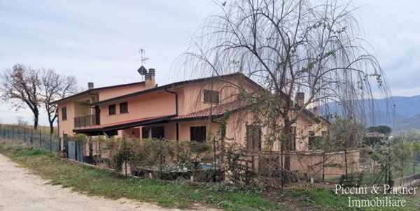 appartamento in vendita a Perugia in zona Solfagnano