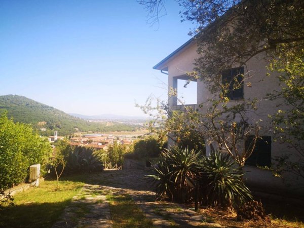 casa indipendente in vendita a Perugia in zona L'Olmo