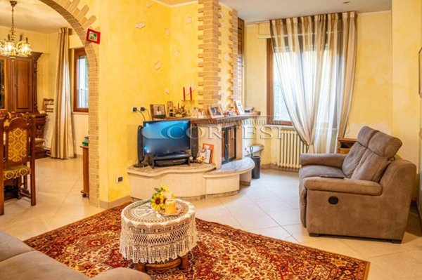 casa indipendente in vendita a Perugia in zona Solfagnano