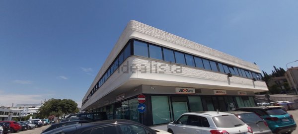 ufficio in vendita a Perugia in zona Prepo