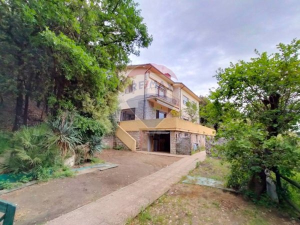 casa indipendente in vendita a Perugia in zona L'Olmo