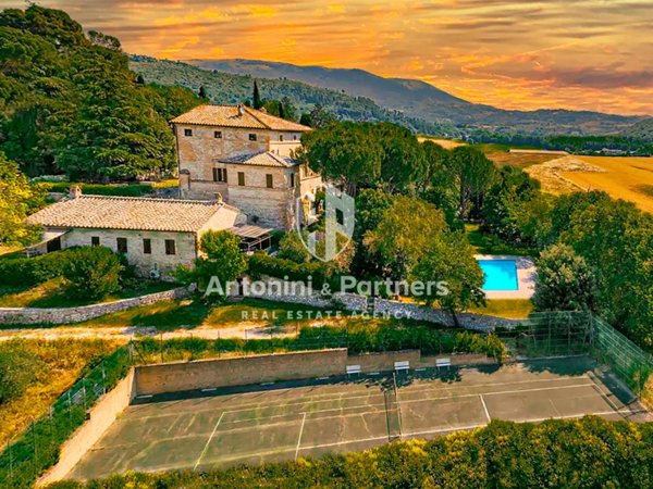 villa in vendita a Perugia in zona Centro Città