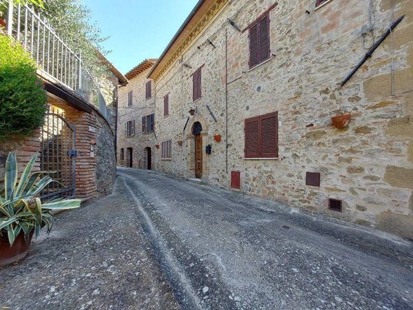 casa indipendente in vendita a Perugia in zona Castel del Piano