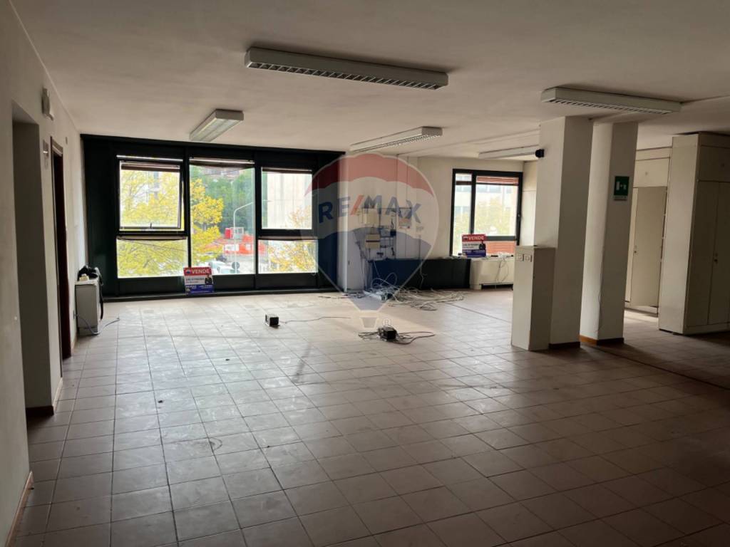 ufficio in vendita a Perugia in zona Stazione