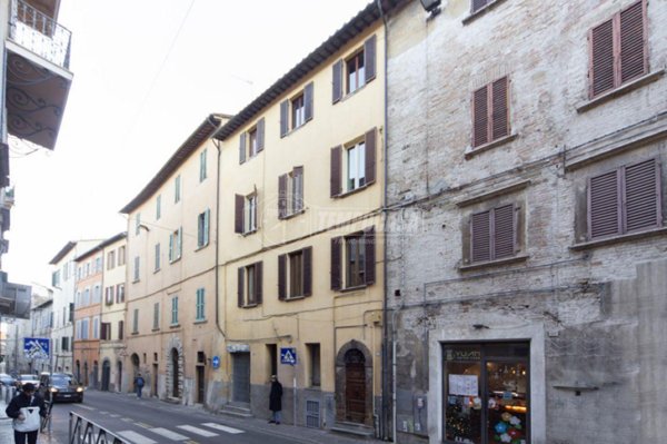 appartamento in vendita a Perugia in zona Centro Città