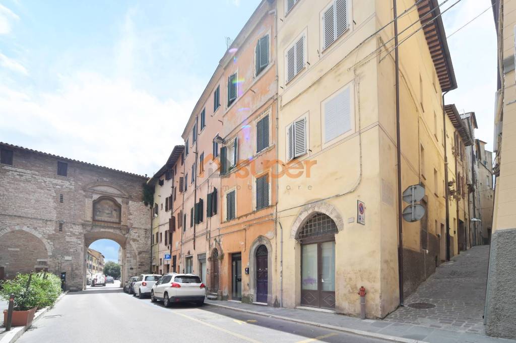 appartamento in vendita a Perugia in zona Elce