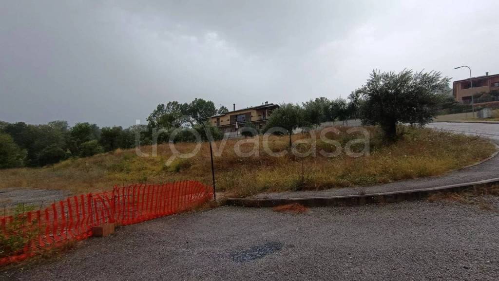 terreno agricolo in vendita a Perugia in zona Piccione