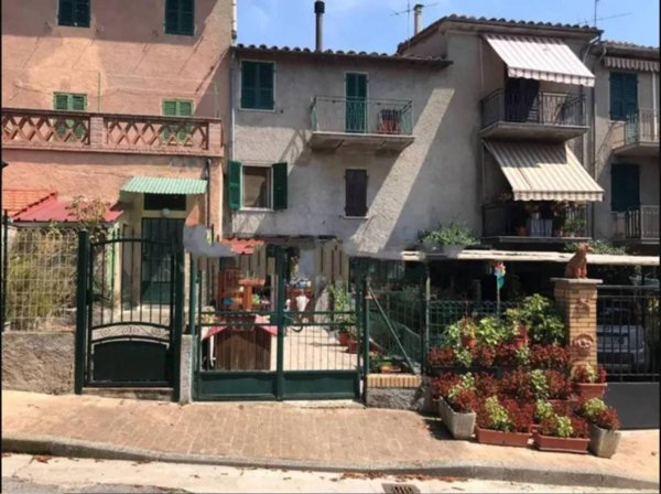 appartamento in vendita a Perugia in zona Castel del Piano