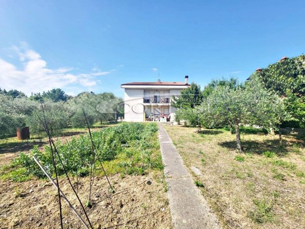 casa indipendente in vendita a Perugia in zona Casa del Diavolo