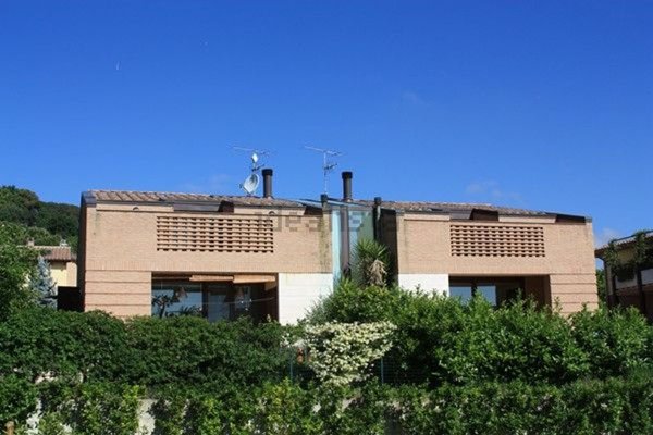 casa indipendente in vendita a Perugia