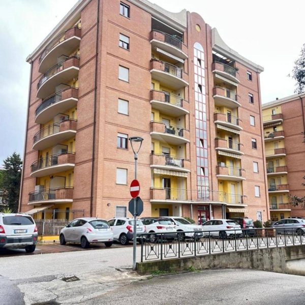 appartamento in vendita a Perugia in zona Castel del Piano