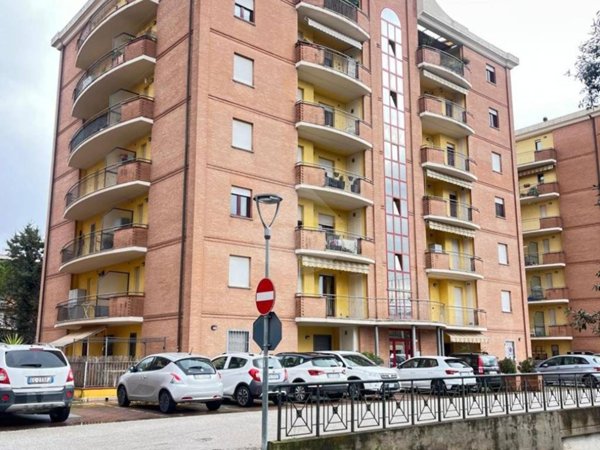 appartamento in vendita a Perugia in zona Castel del Piano