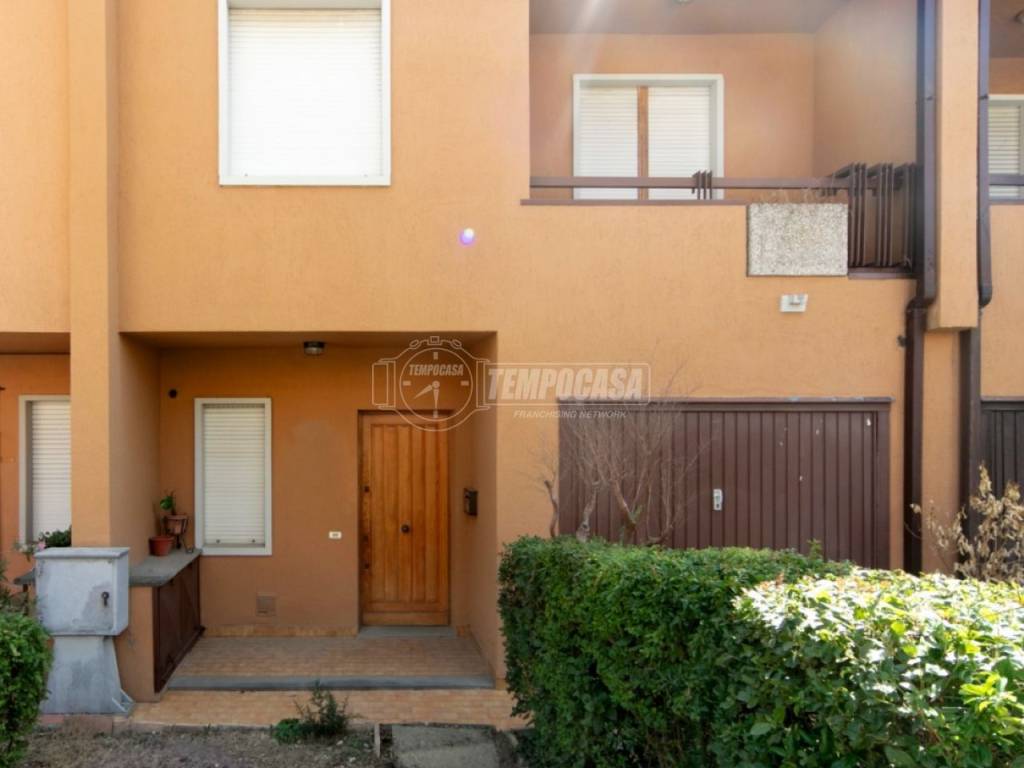 casa indipendente in vendita a Perugia in zona Montebello