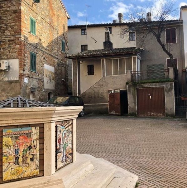 appartamento in vendita a Perugia in zona Centro Città