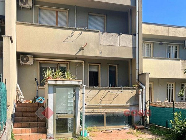 casa indipendente in vendita a Perugia in zona Ferro di Cavallo