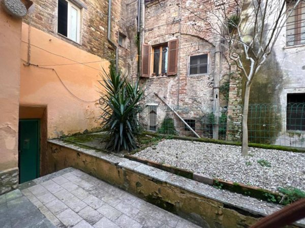 appartamento in vendita a Perugia in zona Centro Città