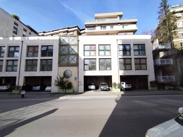 ufficio in vendita a Perugia in zona Elce