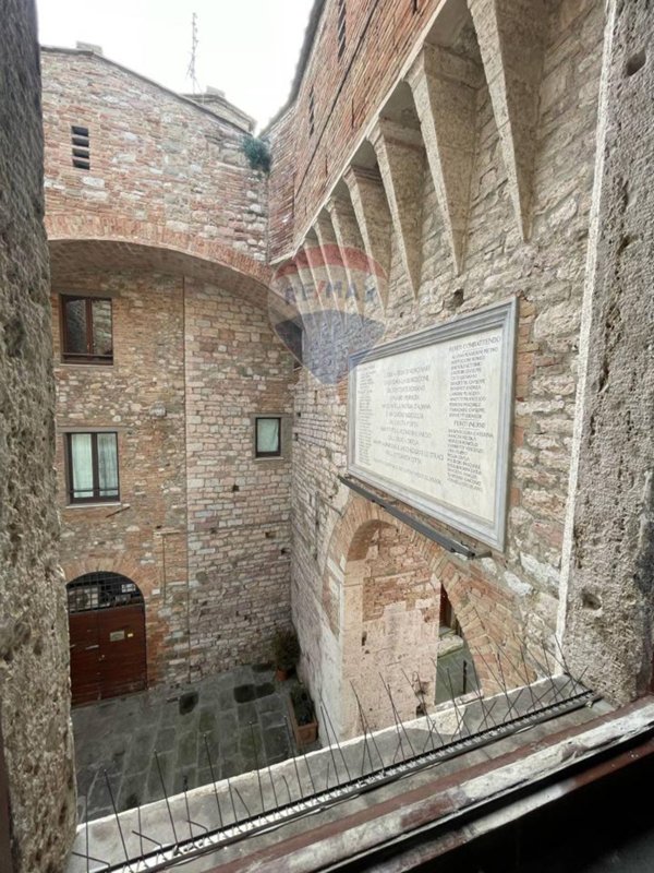 appartamento in vendita a Perugia in zona Centro Città