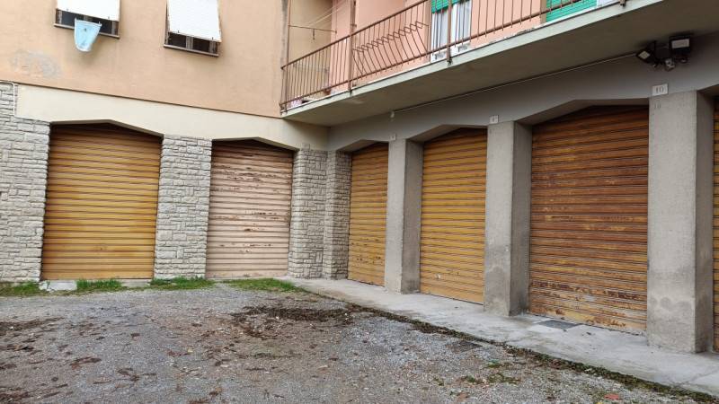 locale di sgombero in vendita a Perugia