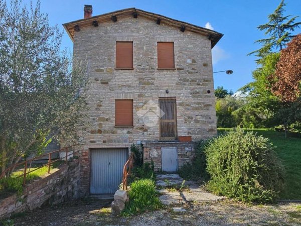 casa indipendente in vendita a Perugia in zona Collestrada