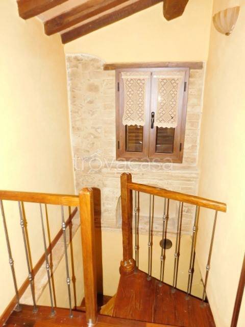 casa indipendente in vendita a Perugia in zona Parlesca