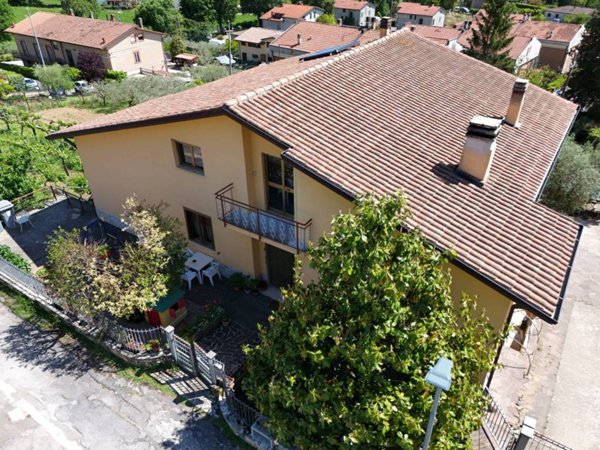 casa indipendente in vendita a Perugia in zona Canneto