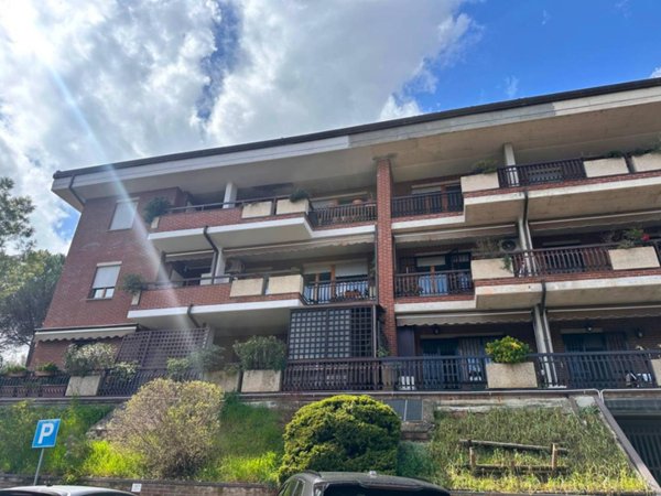 appartamento in vendita a Perugia in zona Ferro di Cavallo