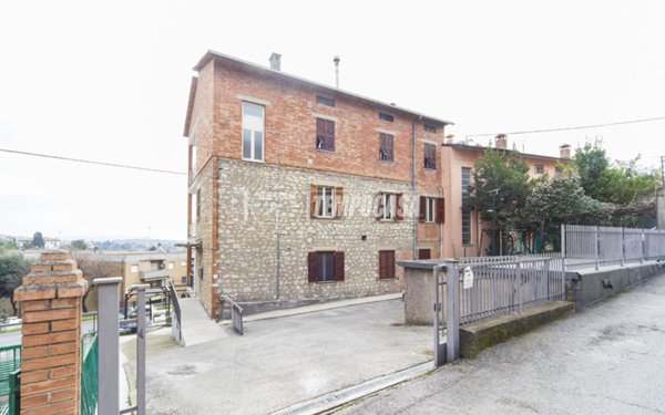 appartamento in vendita a Perugia in zona Ferro di Cavallo