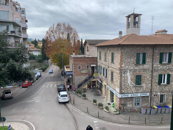 appartamento in vendita a Perugia in zona Ferro di Cavallo