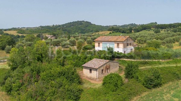 casa indipendente in vendita a Perugia in zona Ponte Felcino