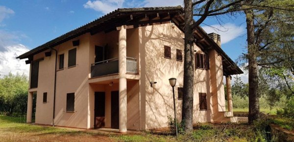 casa indipendente in vendita a Perugia in zona Elce