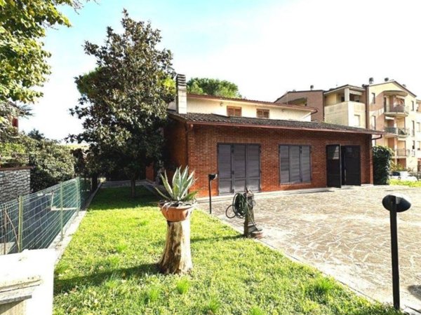 casa indipendente in vendita a Perugia in zona Colombella