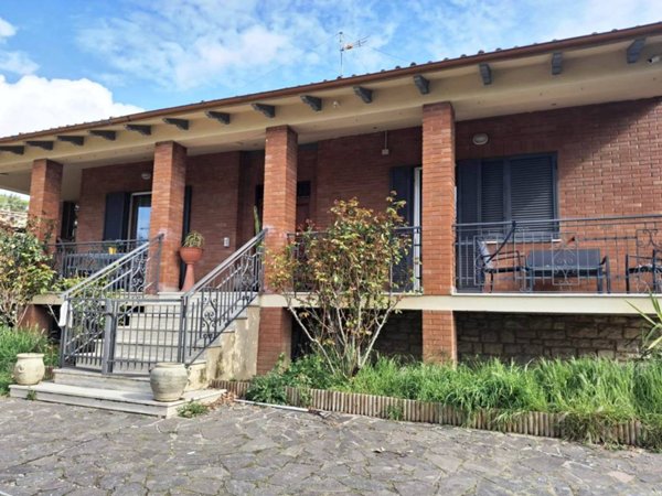 casa indipendente in vendita a Perugia in zona Montelaguardia
