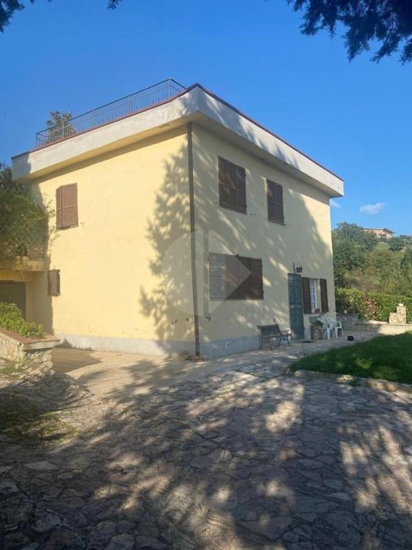 casa indipendente in vendita a Perugia in zona San Marco
