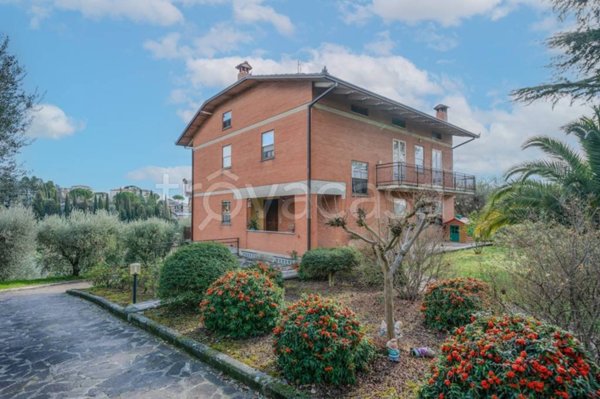 casa indipendente in vendita a Perugia in zona Montebello