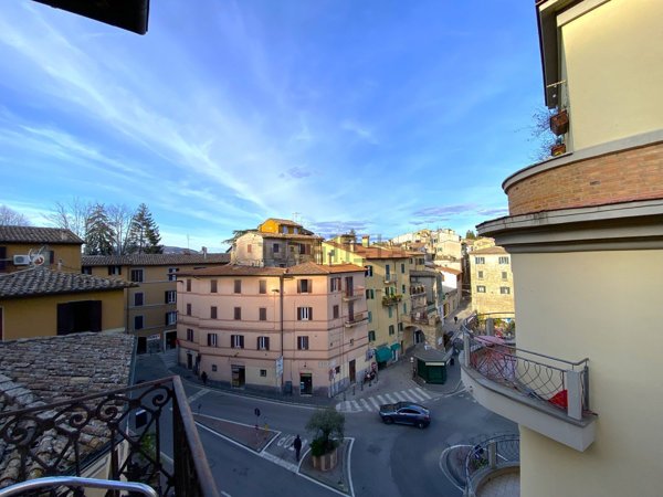 appartamento in vendita a Perugia in zona Centro Città