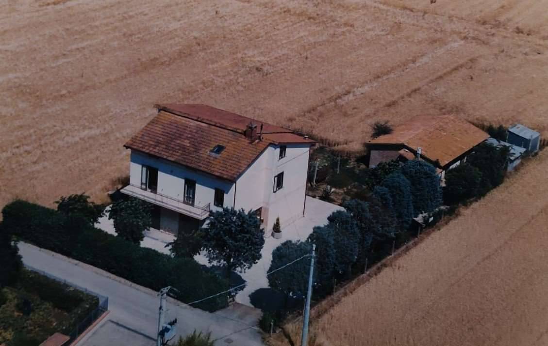 casa indipendente in vendita a Perugia in zona San Martino In Campo