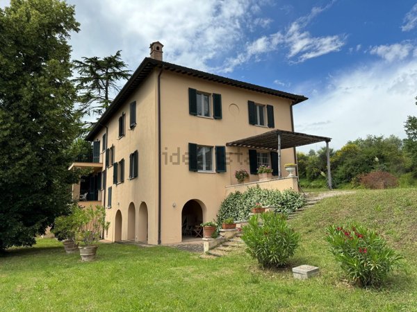 casa indipendente in vendita a Perugia in zona Casaglia