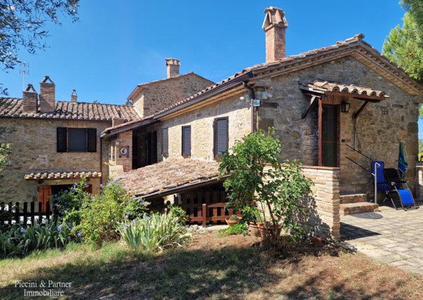 appartamento in vendita a Perugia in zona Colle Umberto I