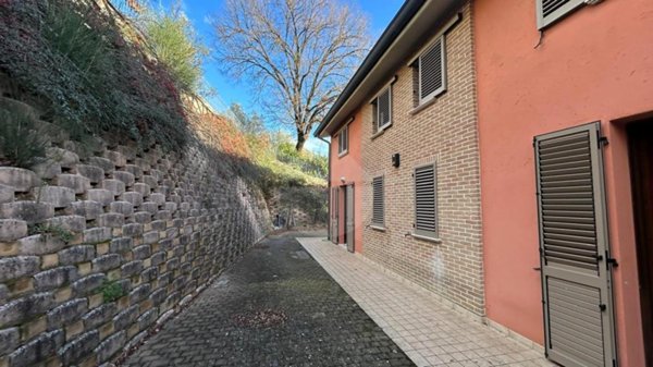 appartamento in vendita a Perugia in zona Piccione