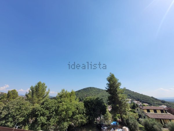 casa indipendente in vendita a Perugia in zona L'Olmo