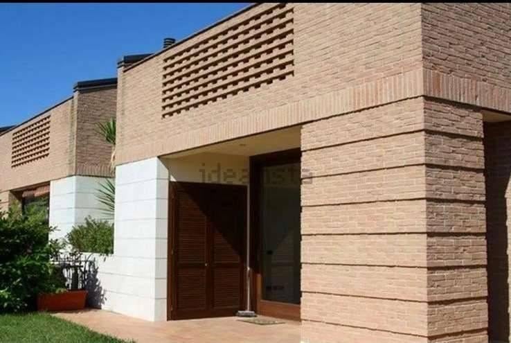casa indipendente in vendita a Perugia in zona Collestrada