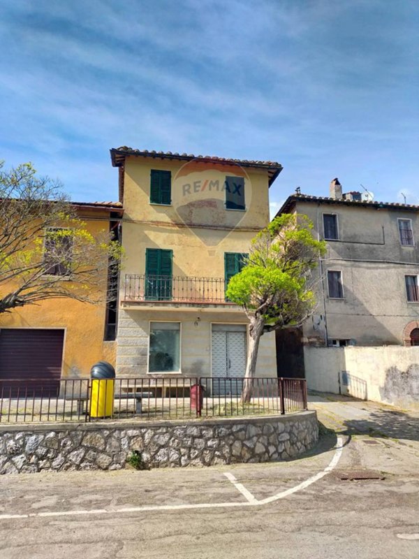 casa indipendente in vendita a Perugia in zona Castel del Piano