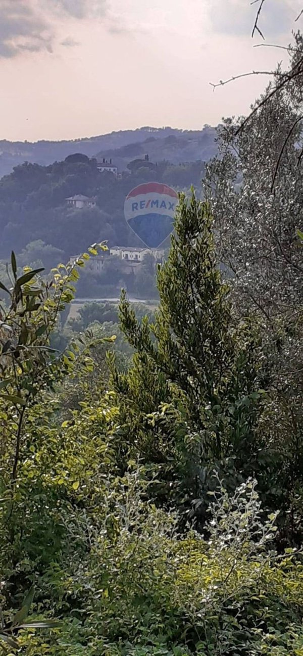 casa indipendente in vendita a Perugia in zona Monteluce
