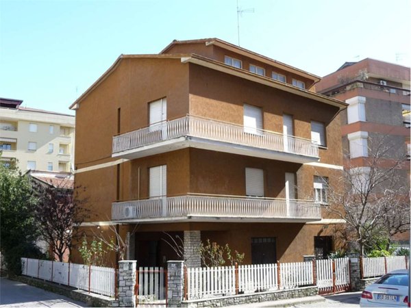 quadrivano in vendita a Perugia in zona San Fortunato