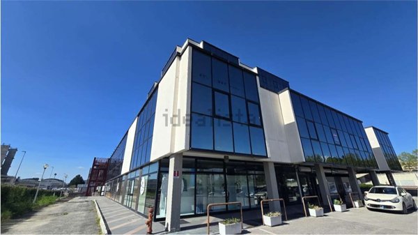 ufficio in vendita a Perugia in zona San Sisto